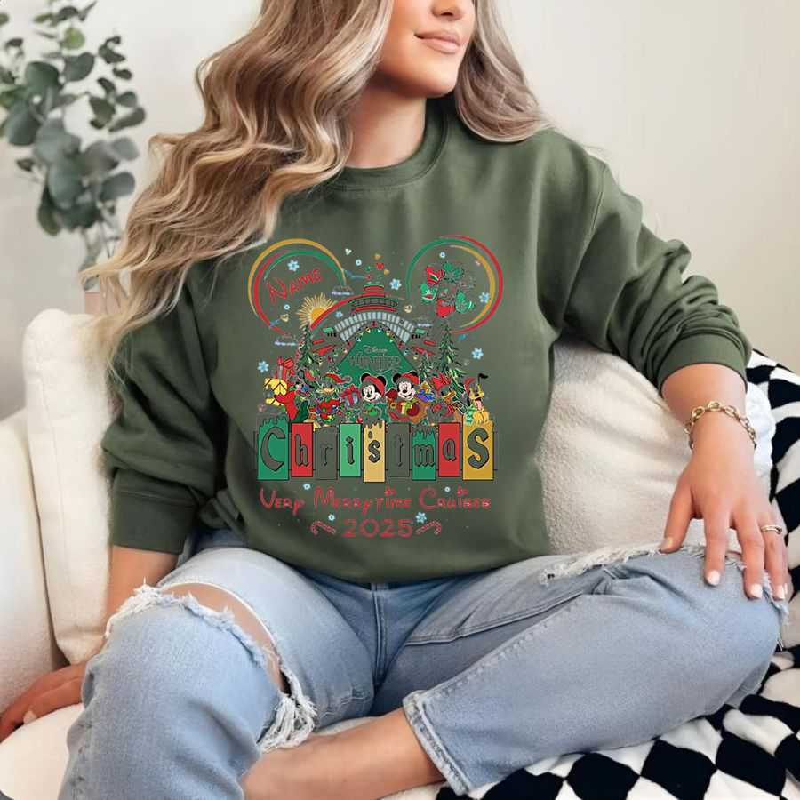 Disney Wonder Christmas 2025 Sweatshirt