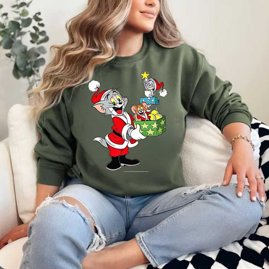 Tom & Jerry Festive Christmas Teamwork Sweatshirt Tom & Jerry Festive Christmas Teamwork Sweatshirt