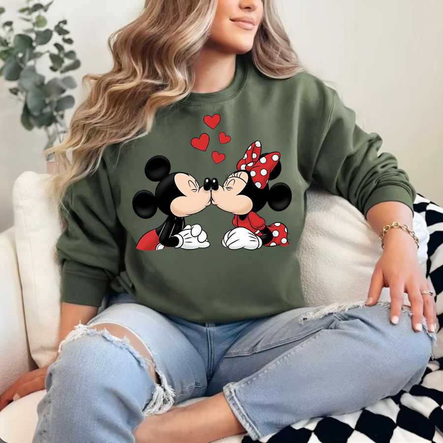 Disney Mickey & Minnie Mouse First Kiss Sweatshirt