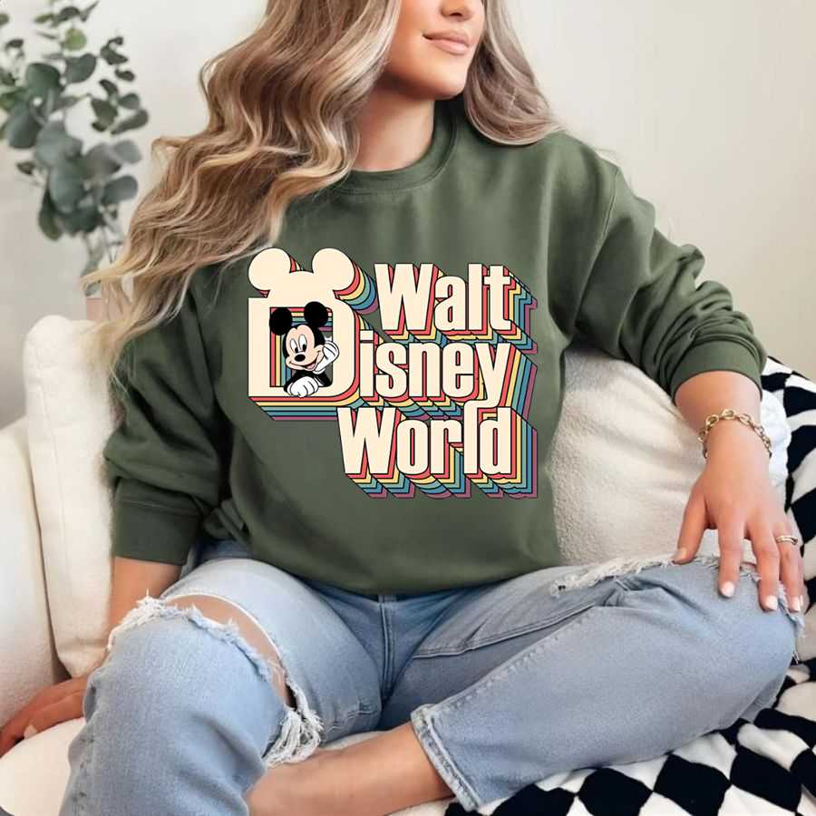 Retro Walt Disney World Logo Sweatshirt Retro Walt Disney World Logo Sweatshirt