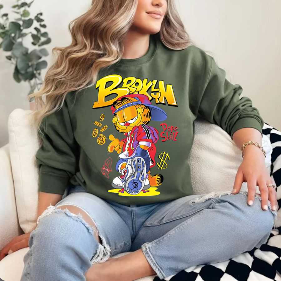 Vintage Style Garfield The Cat Cartoon Sweatshirt Vintage Style Garfield The Cat Cartoon Sweatshirt