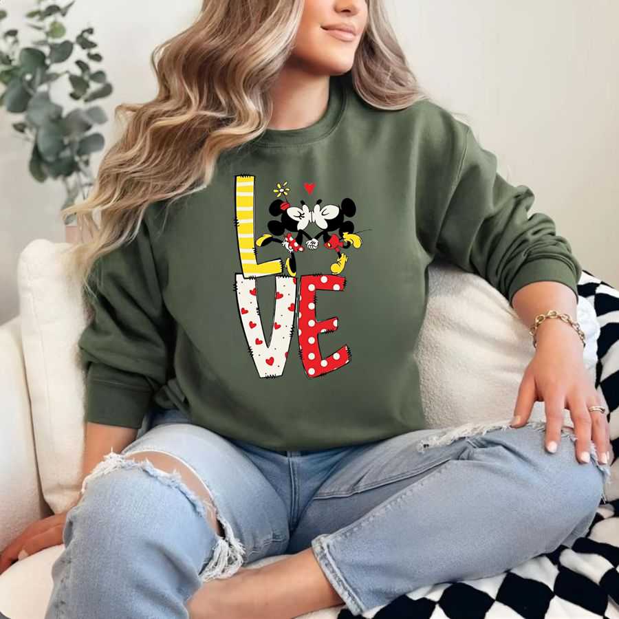 Tom & Jerry Style Love Story Cartoon Sweatshirt