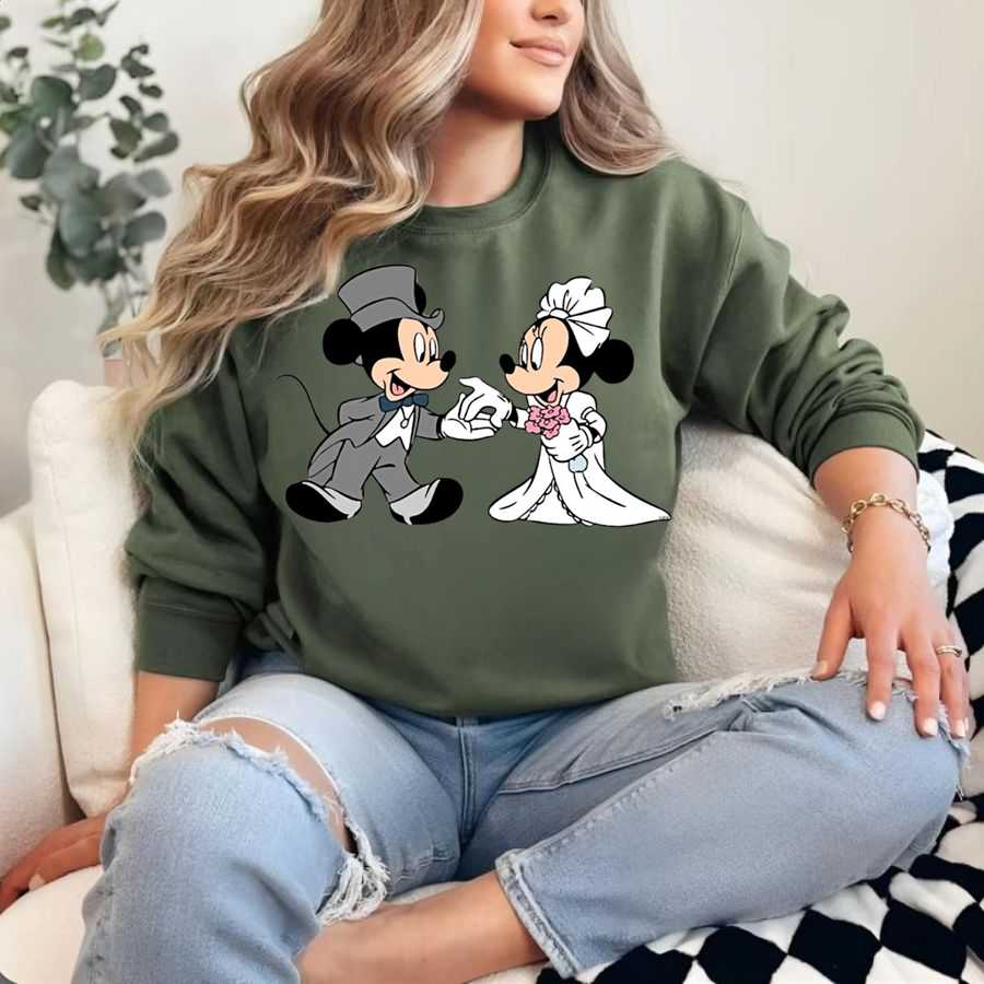 Disney Mickey & Minnie Mouse "match Made In Disney" Sweatshirt